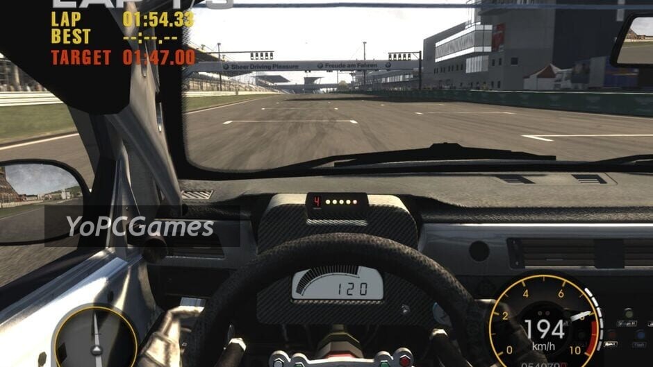 race driver: grid screenshot 3